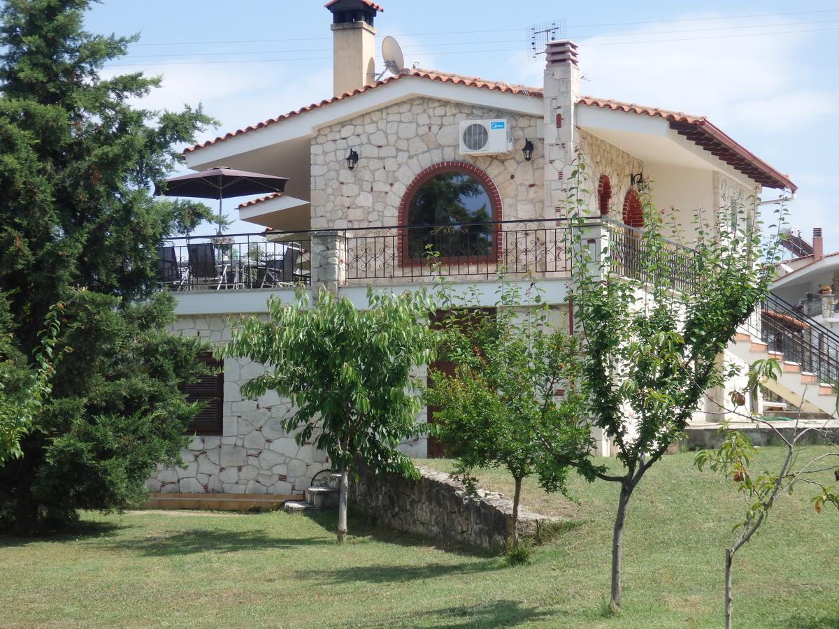 Villa George Afytos Eksteriør bilde