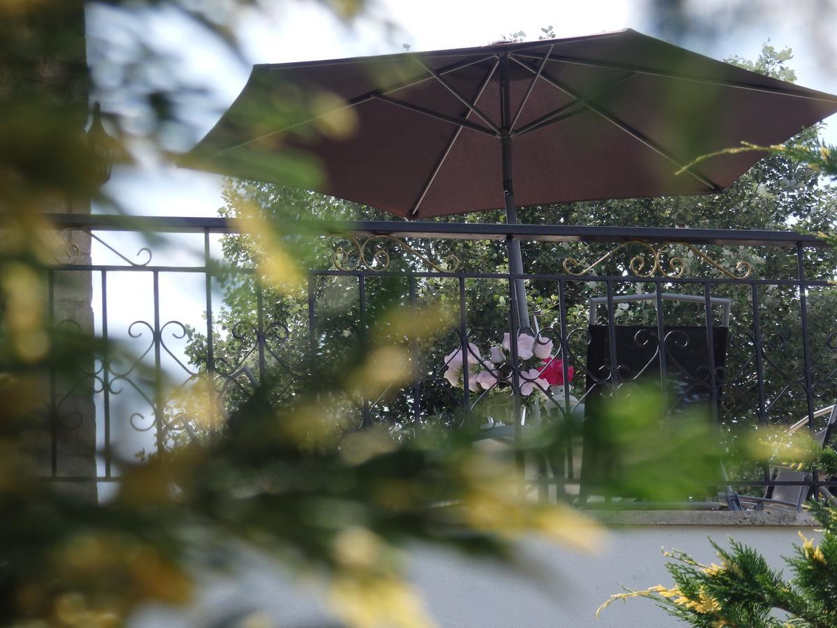 Villa George Afytos Eksteriør bilde