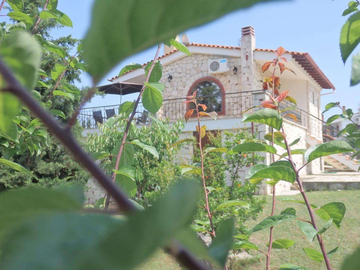 Villa George Afytos Eksteriør bilde